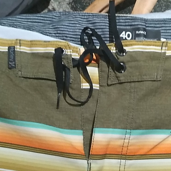 Hurley Mens shorts size 40 - Picture 2 of 2